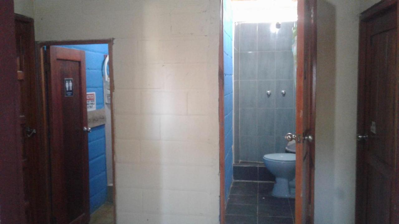 My Little House Surf&Backpacker Hostel มอนตาญิตาร์ ภายนอก รูปภาพ