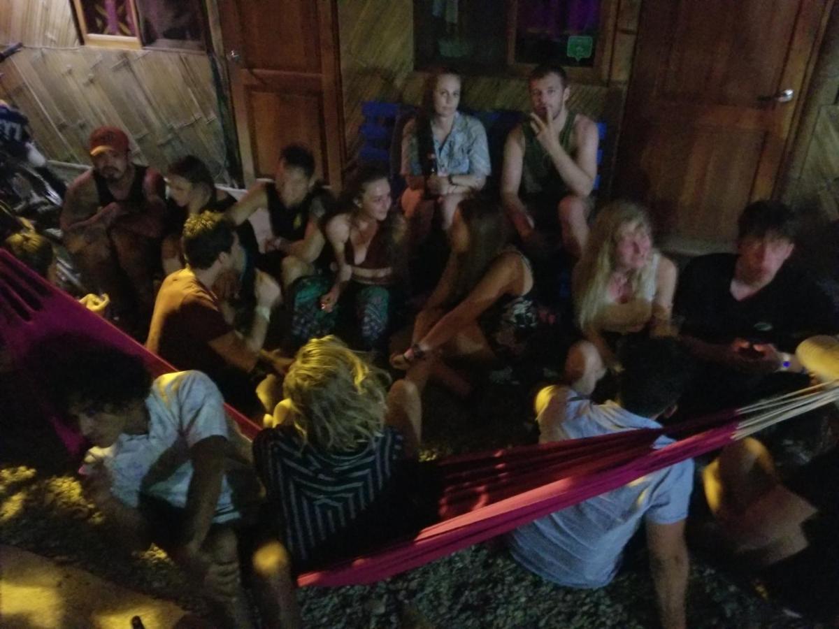My Little House Surf&Backpacker Hostel มอนตาญิตาร์ ภายนอก รูปภาพ