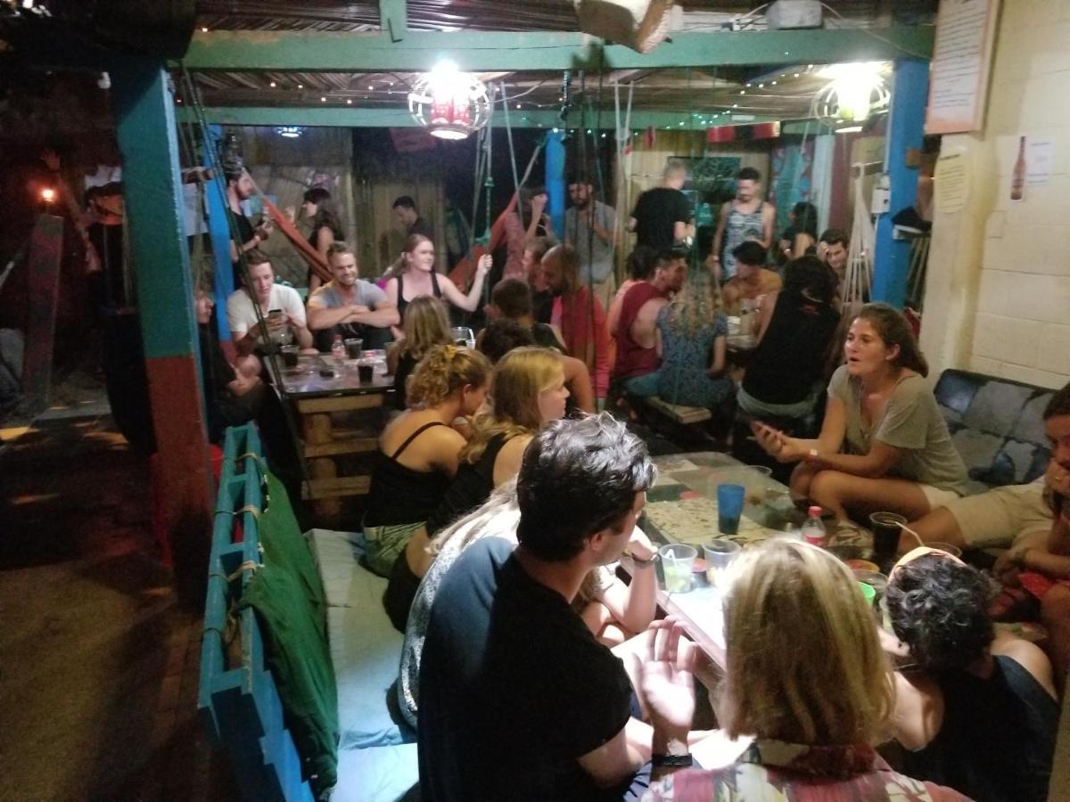 My Little House Surf&Backpacker Hostel มอนตาญิตาร์ ภายนอก รูปภาพ
