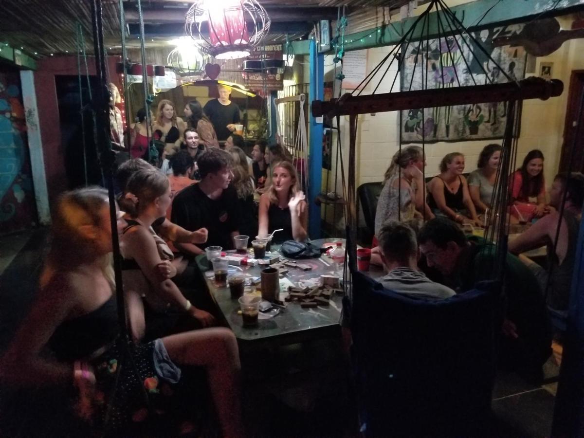 My Little House Surf&Backpacker Hostel มอนตาญิตาร์ ภายนอก รูปภาพ